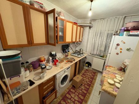 Akşemsettin Mah Harika Konumda Ara Katta Kupon Daire