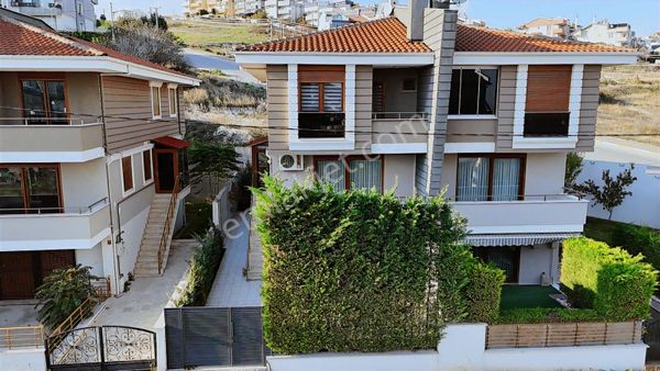 Fırsat! Balnovadan Kuvayi Milliye'de Müstakil Triplex Villa