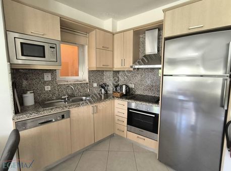 Havuzlu 24 Saat Güvenlikli Sitede Yazlık