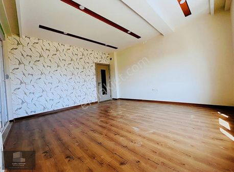 Aydoğmuş Mah.1.kat 2+1 100 M2 Sıfır Asansörlü Satılık Daire