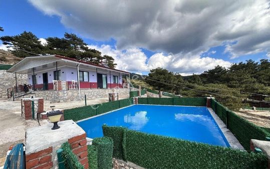 Mera Emlaktan Havran Kalabak Mevki Havuz+ev Mevcut 4.017m2 Tarla