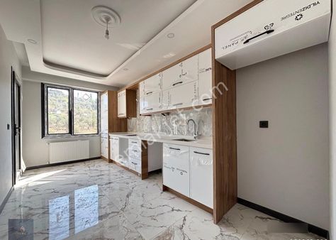 Mera Emlaktan Tuzcumurat Mh 2+1 Arakat Ayrı Mutfak Ultralüxdaire