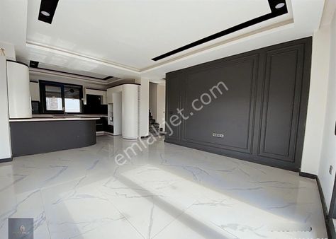 ▀▄mera Emlaktan Zeytinli'de Bahçeli Ve Havuzlu Ultralüx Villa