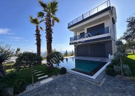 ▀▄mera Emlaktan Altınolukta 5+2 Müstakil Havuzlu Ultralüx Villa