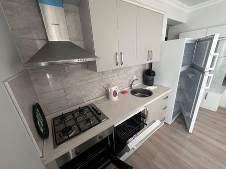 Dalaman Merkezde Havuzlu Sitede Eşyalı 1+1 Daire