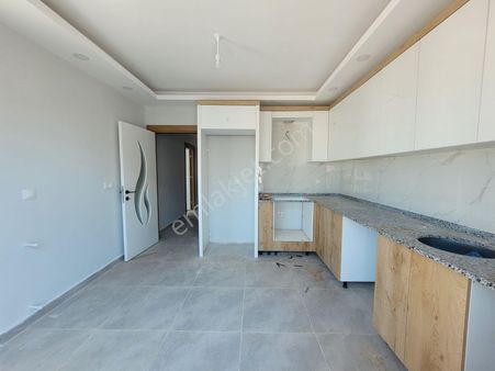 Göçerler'de Satılık 2+1 Geniş Ferah Asansörlü Site İçi Daire