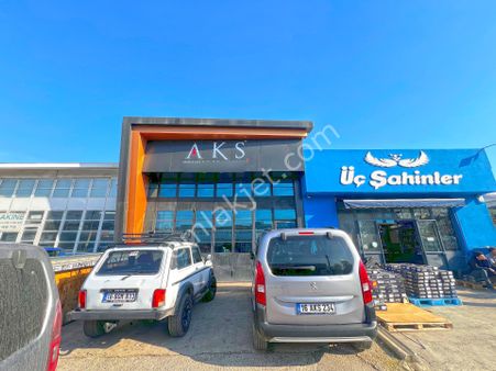 2461- Elfi Den K.sanayi 10.blok Kiralık 350 M² Çift Cephe Atölye