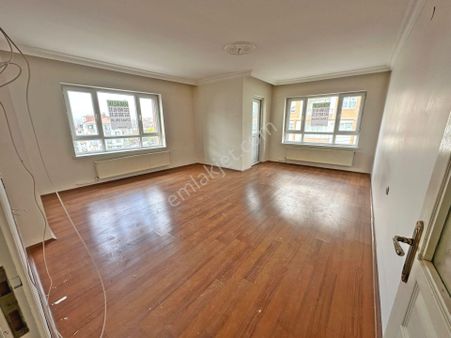 Hürel Mahallesinde Ara Katta Ön Cephede Manzaralı 3+1 Kiralık Daire