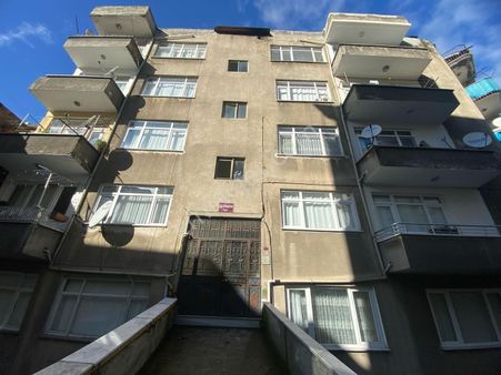 Trabzon Cumhuriyet Mah. Satılık 2+1 Doğalgazlı Daire