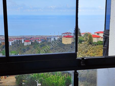 E&d Gyo'dan Pelitli Yeşilköy'de Kiralık 3+1 Manzaralı Daire