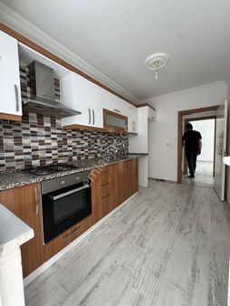 Cumhuriyet Parkı Yakını Masrafsız 2+1 Ara Kat Daire Fırsatı