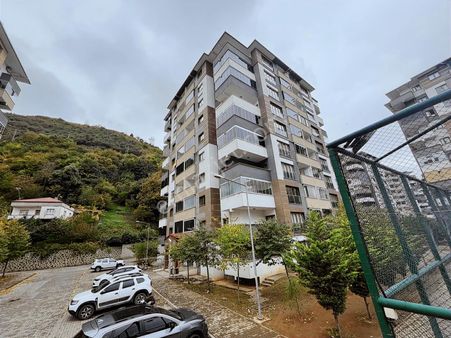 Yomra Tokide Satılık Özel Yapım 3+1 Doğalgazlı Daire