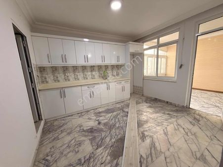 Didim Merkezde 2+1 Ofis Olarak Kullanılabilecek Daire