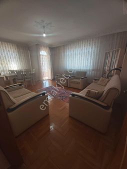 Bahçelievler/siyavuşpaşa Mah.satılık 3+1 Tek Daire Üzeri Kat.6 130 M2 Kredili