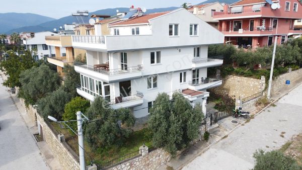 Opima Dan Sahil Mahallesi Şahane Konumlu 4 Katlı Satılık Villa