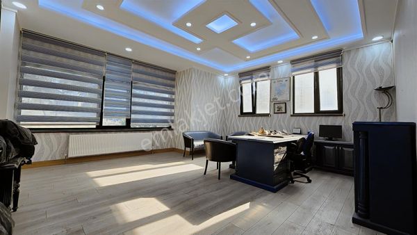 Remax Elma'dan Dervış Özdemır Cd Bahçe Kullanımlı 6oda Lüks Ofıs