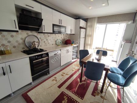 Karapürçekte 3+1 At Çiftliği Yanı Ön Cephe Teras Balkonlu Asansörlü Satılık Daire