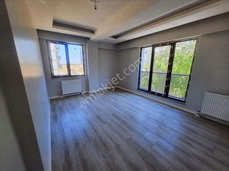 Mehmetoğlu Gayrimenkulden Hatip Mah. 2+1 Satılık Daire