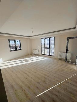 Mehmetoğlu Gayrimenkul'den Satılık 3+1 Daire