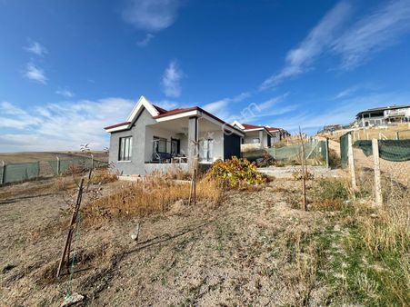 Engin Emlak'tan Çubuk İkipınar'da 500m2 Ev'i Yapılı Hobi Bahçesi