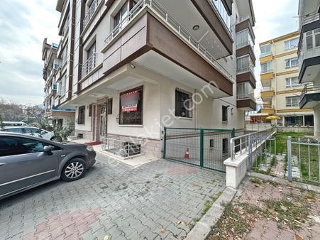 Hürel Düzlükte Tren Yakını Ön Cephede Asansörlü 4+1 Kiralık Ters Dublex