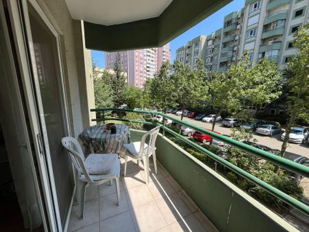 Ataşehir Mercan Sitesi 1+1 Eşyalı Kiralık Daire Balkonlu Geniş