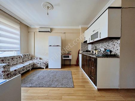 Buca Adatepe'de Üniversite Ve Begos Yakını Eşyalı Klimalı 2+1