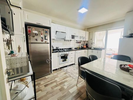 Valentia'dan Site İçerisinde Full Yapılı Satılık 3+1 Daire !!!