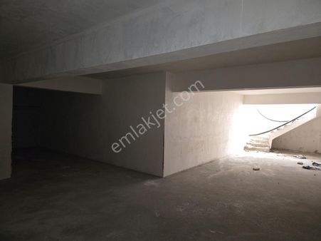 Mamak Kıbrıs Mah. Cadde Üstü 250 M2'lik İki Katlı Satılık Dükkan