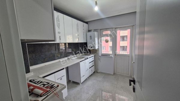 Atakent Mah İkinci Katta Ful Yapılı 3+1 Satılık Daire