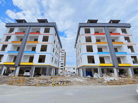 E.g.a Gayrimenkul Karşıyaka Sıfır 2+1 Site Dairesi !!!