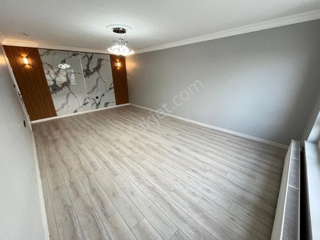 Altındağ - Karapürçek Mahallesi Eyüp Cami Yakınında Full Yapılı, Ara Katta 3+1 Satılık Daire !!!