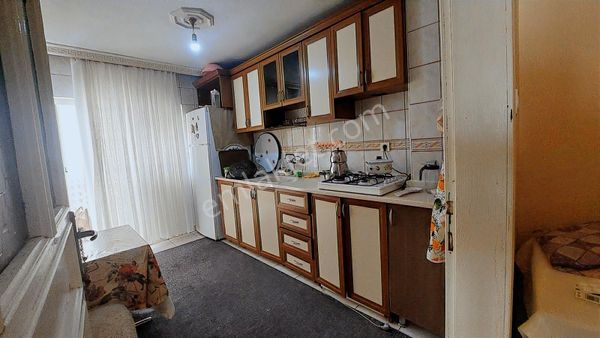 Atakent De Tren İstasyon Dibi Katta Yol Güney Cephe 3+1 Acil Sat