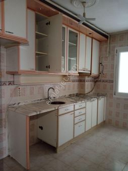 Aliağa Kazım Dirik Mahallesi 3+1 Doğalgazlı Kiralık Daire