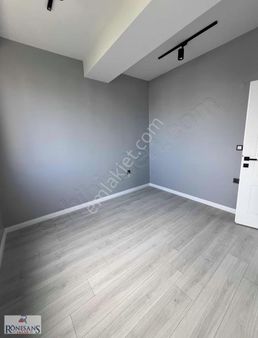 Rönesans Emlak'tan Aziz Işık Bulvarına Cephe Deniz Manzaralı 1+1