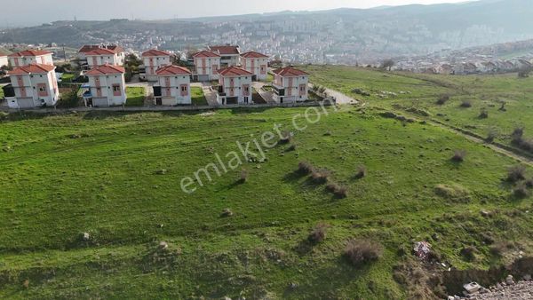 Balnovadan Kuvai Milliye Mahallesinde 243 M2 Villa İmarlı Arsa