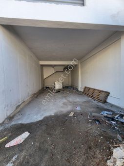 Bornova Doğanlar Kiralık Sıfır 200m2 Atölye-iş Yeri