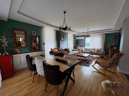 Karaca'dan Atatürk Mahallesi'nde Havuzlu, 4 Katlı Satılık Villa