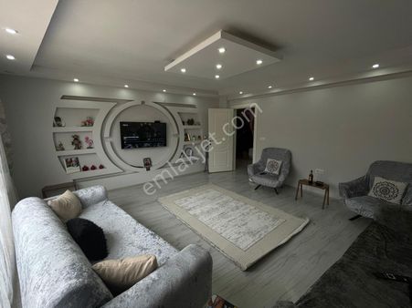 Karaca'dan Çınarlı Mahallesinde 4+1 180m2 Satılık Dublex Daire