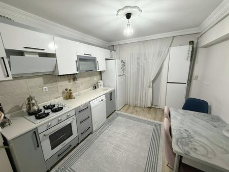 Şentürk Gayrimenkul'den Salı Pazarı Mevki 4. Kat'da Asansörlü