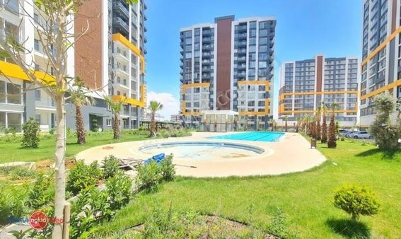 Ekpa 1207 Sitesinde Ful Eşyalı Balkonlu 1+1 Daire