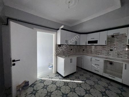 Canyapı'dan Ege Mahallesınde 3+1 Satılık Daıre