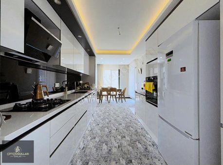 ▃çiftçioğullarından▃okullar Bölgesi K.otoparklı G.odalı Lüx 4+1