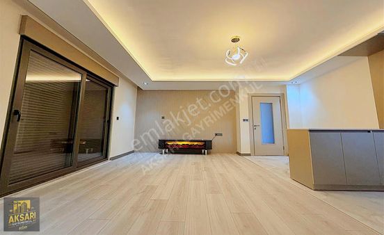 Cumartesi Pazarı Dibinde, Yüksek Giriş 2+1 Abd Mutfak