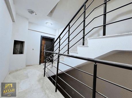 Tramvay Hattına Yakın 2+1 Geniş Ebeveyn Banyolu