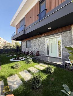 Aydoğmuşun En Gözde 5+1 Villası