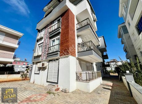 Emsallerine Göre Katta Ki Dairelerden Geniş Olan Yüksek Giriş