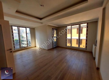 Ayışığından Öğretmen Evine Yakın Yeni Binada 4+1 Satılık Daire