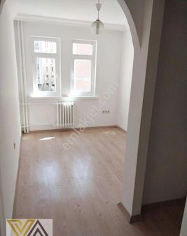 Valentia'dan Eti Mahallesinde 2+1 Satılık Daire !!!