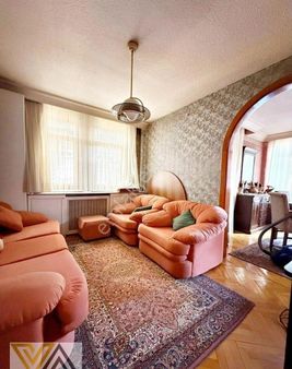 Valentia'dan Gop'da Mahatma Gandhi Cadde Üzeri 4+1 Geniş Satılık Daire !!!